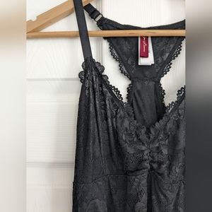 Racerback Black Sleep Chemise